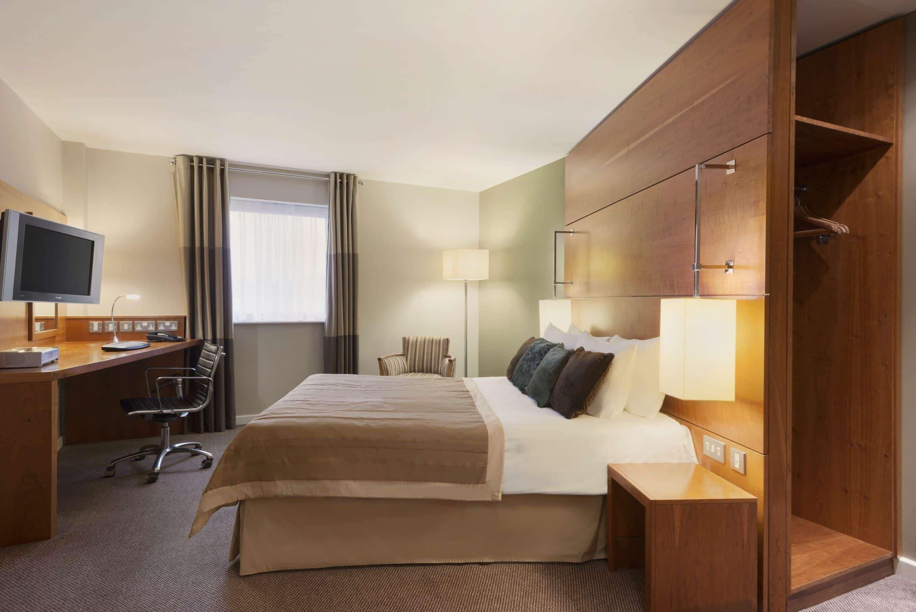 Ramada Plaza Wrexham Hotel Exterior foto