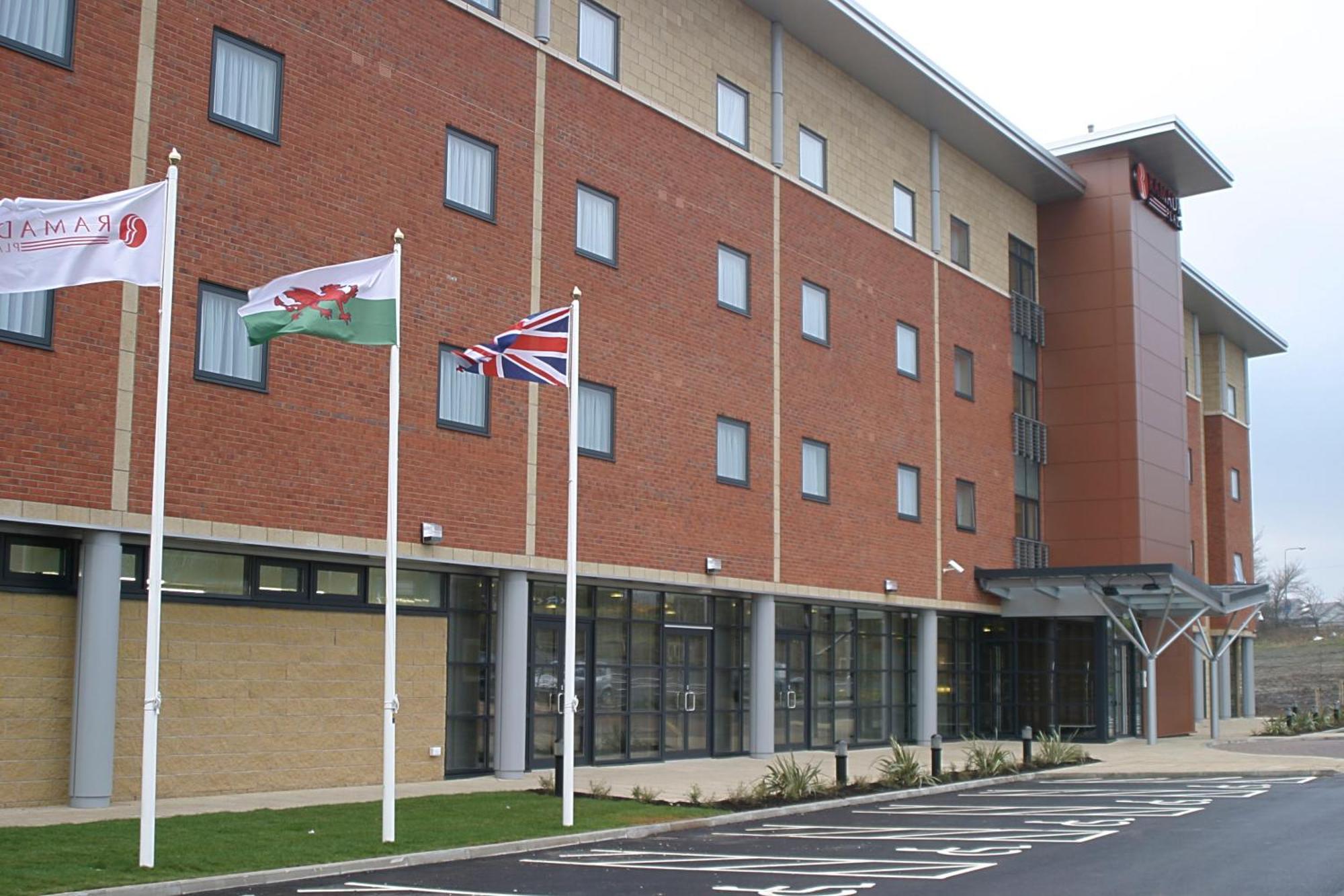 Ramada Plaza Wrexham Hotel Exterior foto